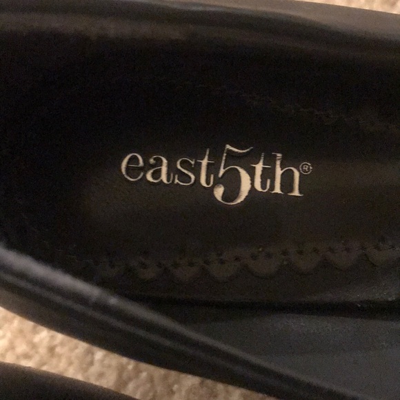 East5th heels • size 5 1/2 - Picture 5 of 5